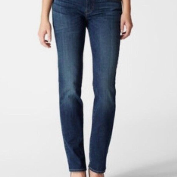 Levi’s Demi Curve Straight Leg, Low Rise Blue Jeans | Size 28, 31" Inseam - Picture 1 of 2
